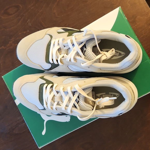 Brand New Puma Prevail PRM 9.5 UK is a 10.5 US. - Picture 4 of 8